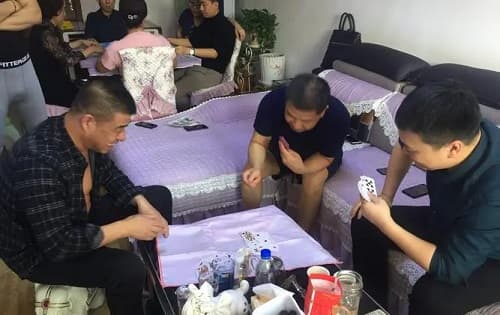 拆牌是王道，斗地主中必备的技能！